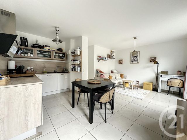 Appartement F3 à vendre - 3 pièces - 56.0 m2 - LE CHESNAY - 78 - ILE-DE-FRANCE - Century 21 Agence Saint Antoine