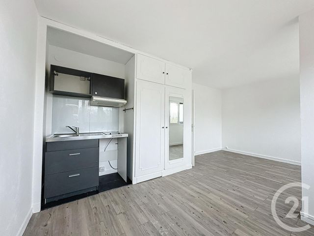 Appartement F1 à vendre - 1 pièce - 26.62 m2 - LE CHESNAY - 78 - ILE-DE-FRANCE - Century 21 Agence Saint Antoine