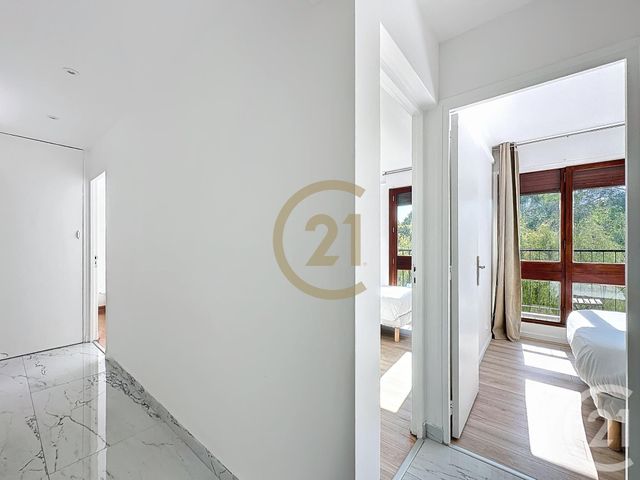 Appartement F4 à vendre - 4 pièces - 83.92 m2 - LE CHESNAY - 78 - ILE-DE-FRANCE - Century 21 Fels Immobilier