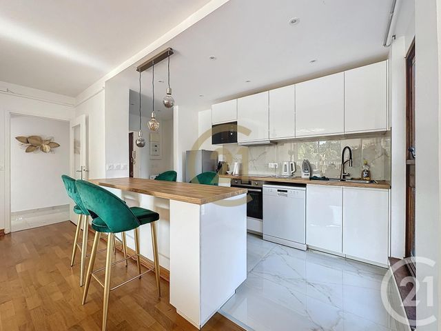 Appartement F4 à vendre - 4 pièces - 83.92 m2 - LE CHESNAY - 78 - ILE-DE-FRANCE - Century 21 Fels Immobilier