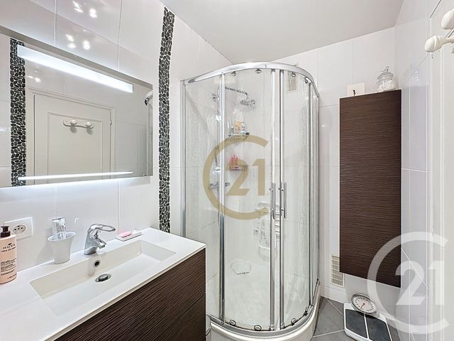 Appartement F4 à vendre - 4 pièces - 100.0 m2 - VERSAILLES - 78 - ILE-DE-FRANCE - Century 21 Fels Immobilier