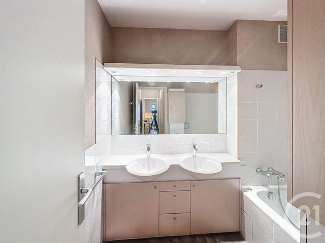 Afficher la photo en grand Appartement F5 à vendre - 5 pièces - 124.16 m2 - VERSAILLES - 78 - ILE-DE-FRANCE - Century 21 Fels Immobilier