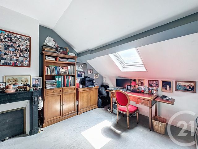 Appartement F5 à vendre - 5 pièces - 124.77 m2 - VERSAILLES - 78 - ILE-DE-FRANCE - Century 21 Fels Immobilier