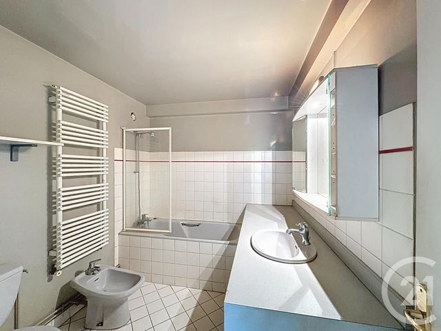 Afficher la photo en grand Appartement F4 à vendre - 4 pièces - 119.92 m2 - ROCQUENCOURT - 78 - ILE-DE-FRANCE - Century 21 Fels Immobilier