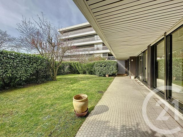 Afficher la photo en grand Appartement F4 à vendre - 4 pièces - 119.92 m2 - ROCQUENCOURT - 78 - ILE-DE-FRANCE - Century 21 Fels Immobilier