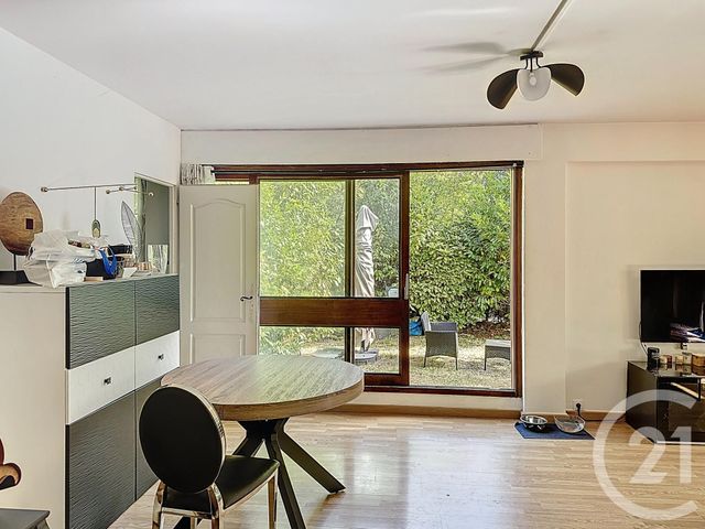 Appartement à vendre - 3 pièces - 60.63 m2 - LE CHESNAY - 78 - ILE-DE-FRANCE - Century 21 Fels Immobilier