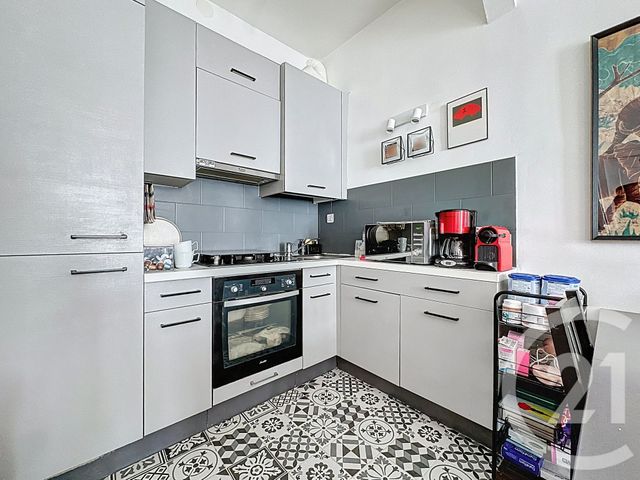 Afficher la photo en grand Appartement F2 à vendre - 2 pièces - 39.55 m2 - VERSAILLES - 78 - ILE-DE-FRANCE - Century 21 Fels Immobilier