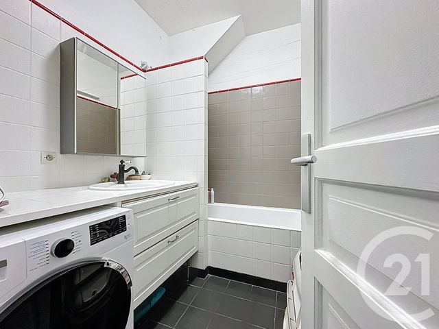 Afficher la photo en grand Appartement F2 à vendre - 2 pièces - 39.55 m2 - VERSAILLES - 78 - ILE-DE-FRANCE - Century 21 Fels Immobilier