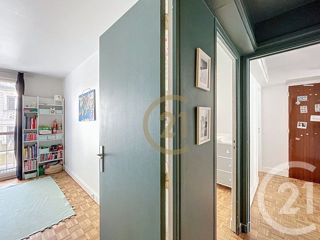 Afficher la photo en grand Appartement F4 à vendre - 4 pièces - 80.79 m2 - VERSAILLES - 78 - ILE-DE-FRANCE - Century 21 Fels Immobilier