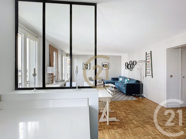 Afficher la photo en grand Appartement F4 à vendre - 4 pièces - 80.79 m2 - VERSAILLES - 78 - ILE-DE-FRANCE - Century 21 Fels Immobilier