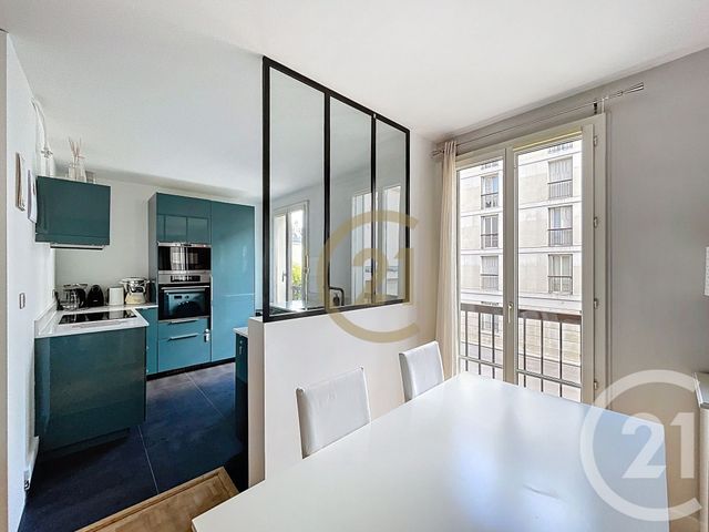 Afficher la photo en grand Appartement F4 à vendre - 4 pièces - 80.79 m2 - VERSAILLES - 78 - ILE-DE-FRANCE - Century 21 Fels Immobilier