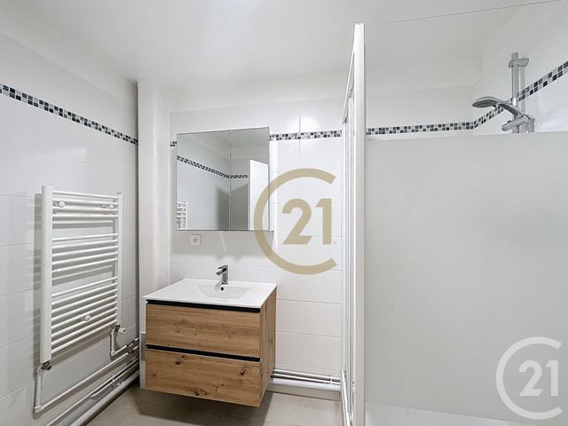 Appartement F1 à vendre - 1 pièce - 29.15 m2 - NOISY LE ROI - 78 - ILE-DE-FRANCE - Century 21 Fels Immobilier