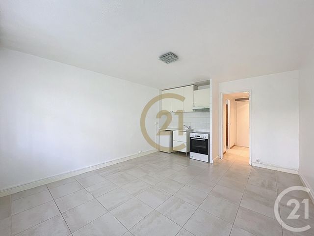 Appartement F1 à vendre - 1 pièce - 29.15 m2 - NOISY LE ROI - 78 - ILE-DE-FRANCE - Century 21 Fels Immobilier