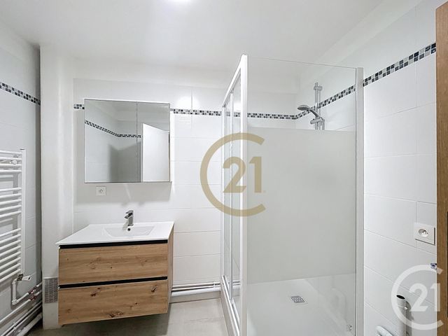 Appartement F1 à vendre - 1 pièce - 29.15 m2 - NOISY LE ROI - 78 - ILE-DE-FRANCE - Century 21 Fels Immobilier