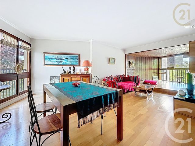 Appartement T5 à vendre - 5 pièces - 111.17 m2 - LE CHESNAY - 78 - ILE-DE-FRANCE - Century 21 Fels Immobilier