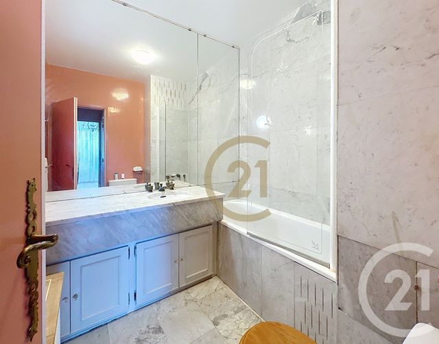 Appartement F4 à vendre - 5 pièces - 128.69 m2 - LE CHESNAY - 78 - ILE-DE-FRANCE - Century 21 Fels Immobilier