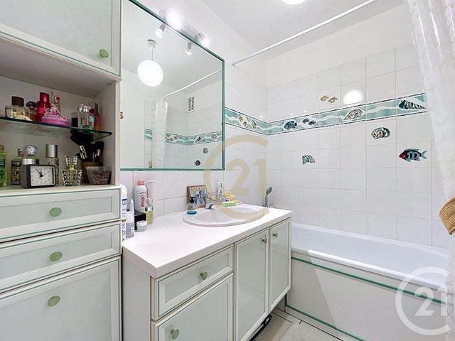 Appartement à vendre - 2 pièces - 54.0 m2 - LE CHESNAY - 78 - ILE-DE-FRANCE - Century 21 Fels Immobilier