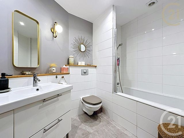 Appartement T4 à vendre - 4 pièces - 92.14 m2 - VERSAILLES - 78 - ILE-DE-FRANCE - Century 21 Fels Immobilier