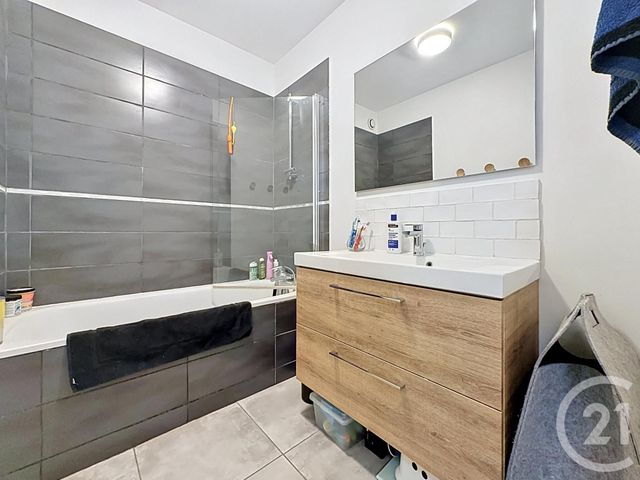 Appartement F3 à vendre - 3 pièces - 64.86 m2 - LE CHESNAY - 78 - ILE-DE-FRANCE - Century 21 Fels Immobilier