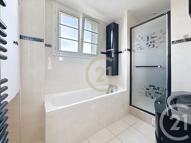 Appartement F4 à vendre - 4 pièces - 83.19 m2 - LE CHESNAY - 78 - ILE-DE-FRANCE - Century 21 Fels Immobilier