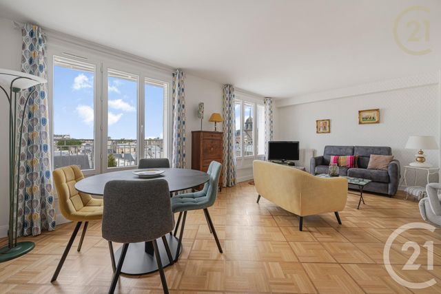 Appartement T3 à vendre - 3 pièces - 69.7 m2 - VERSAILLES - 78 - ILE-DE-FRANCE - Century 21 Fels Immobilier