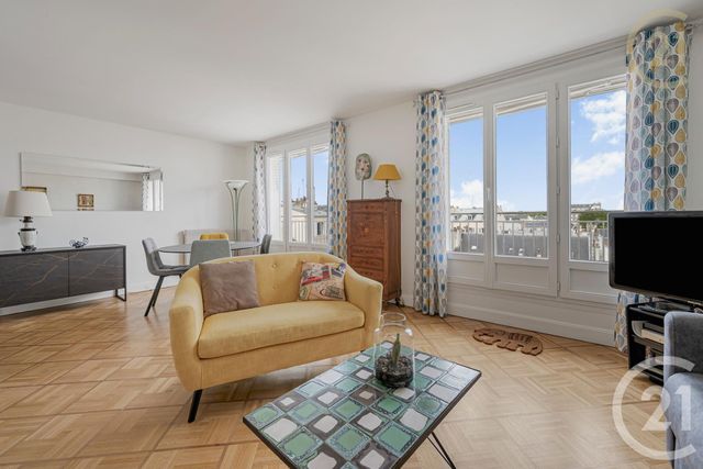 Appartement T3 à vendre - 3 pièces - 69.7 m2 - VERSAILLES - 78 - ILE-DE-FRANCE - Century 21 Fels Immobilier