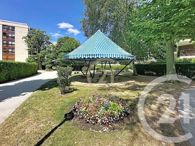 Appartement F4 à vendre - 4 pièces - 87.79 m2 - LE CHESNAY - 78 - ILE-DE-FRANCE - Century 21 Fels Immobilier