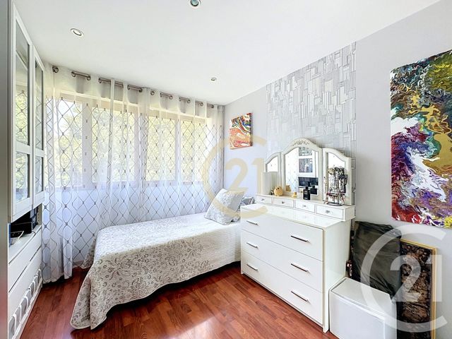 Appartement F4 à vendre - 4 pièces - 87.79 m2 - LE CHESNAY - 78 - ILE-DE-FRANCE - Century 21 Fels Immobilier