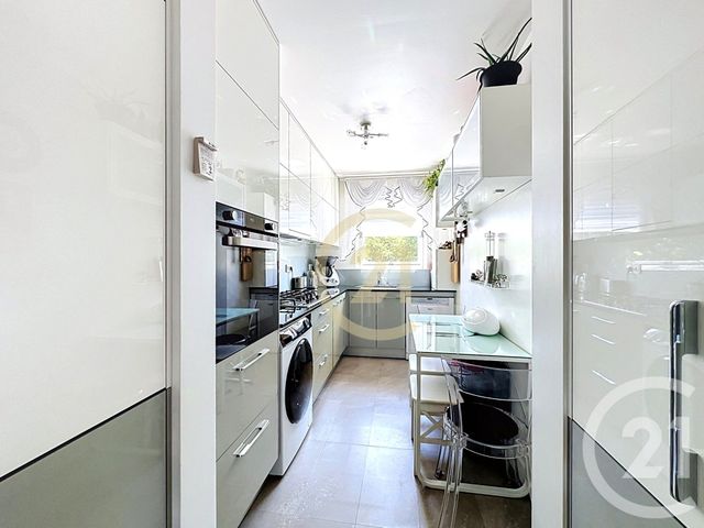 Appartement F4 à vendre - 4 pièces - 87.79 m2 - LE CHESNAY - 78 - ILE-DE-FRANCE - Century 21 Fels Immobilier