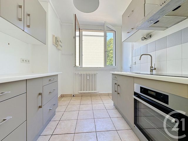 Appartement F4 à vendre - 4 pièces - 90.88 m2 - VERSAILLES - 78 - ILE-DE-FRANCE - Century 21 Fels Immobilier