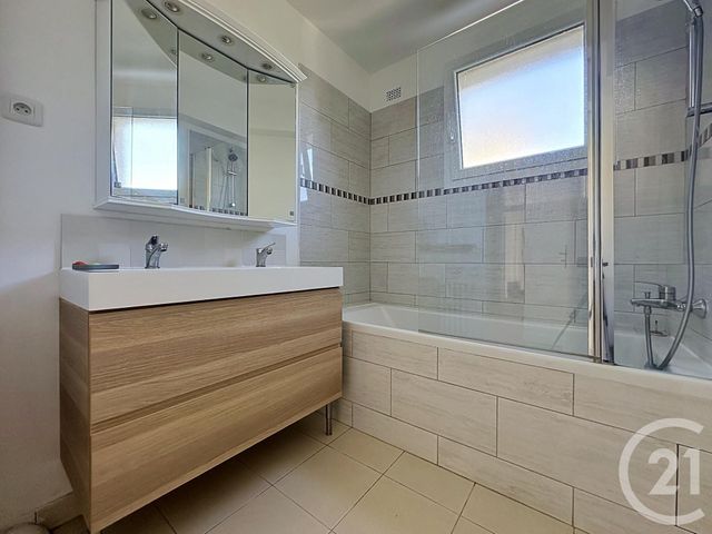 Appartement F4 à vendre - 4 pièces - 90.88 m2 - VERSAILLES - 78 - ILE-DE-FRANCE - Century 21 Fels Immobilier