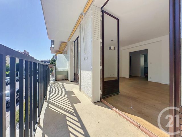 Appartement F4 à vendre - 4 pièces - 90.88 m2 - VERSAILLES - 78 - ILE-DE-FRANCE - Century 21 Fels Immobilier