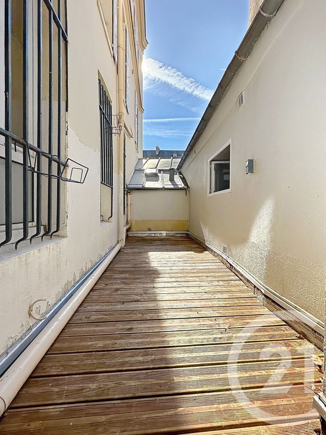 Appartement F2 à vendre - 2 pièces - 32.24 m2 - VERSAILLES - 78 - ILE-DE-FRANCE - Century 21 Fels Immobilier