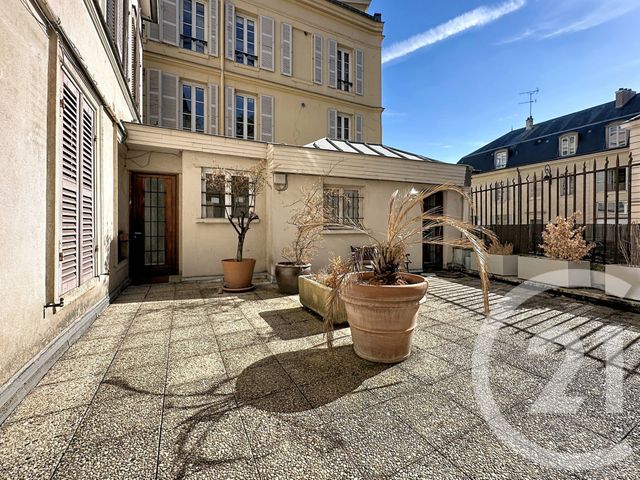 Appartement F2 à vendre - 2 pièces - 32.24 m2 - VERSAILLES - 78 - ILE-DE-FRANCE - Century 21 Fels Immobilier