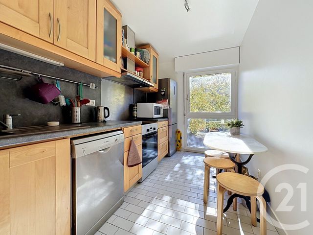 Appartement F5 à vendre - 5 pièces - 111.01 m2 - LE CHESNAY - 78 - ILE-DE-FRANCE - Century 21 Fels Immobilier