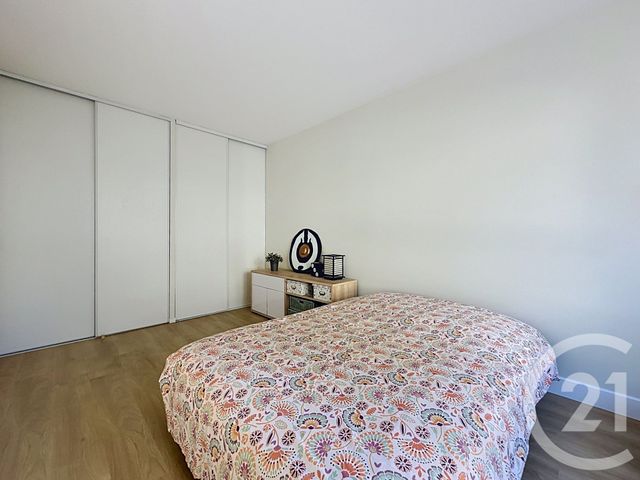 Appartement F5 à vendre - 5 pièces - 111.01 m2 - LE CHESNAY - 78 - ILE-DE-FRANCE - Century 21 Fels Immobilier