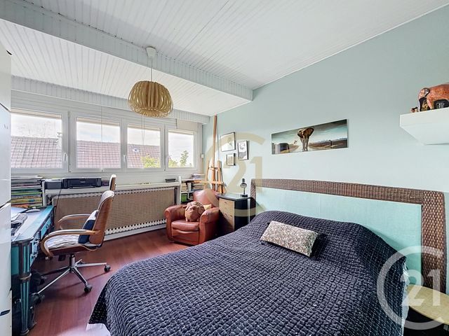 maison à vendre - 5 pièces - 162.11 m2 - LE CHESNAY - 78 - ILE-DE-FRANCE - Century 21 Fels Immobilier